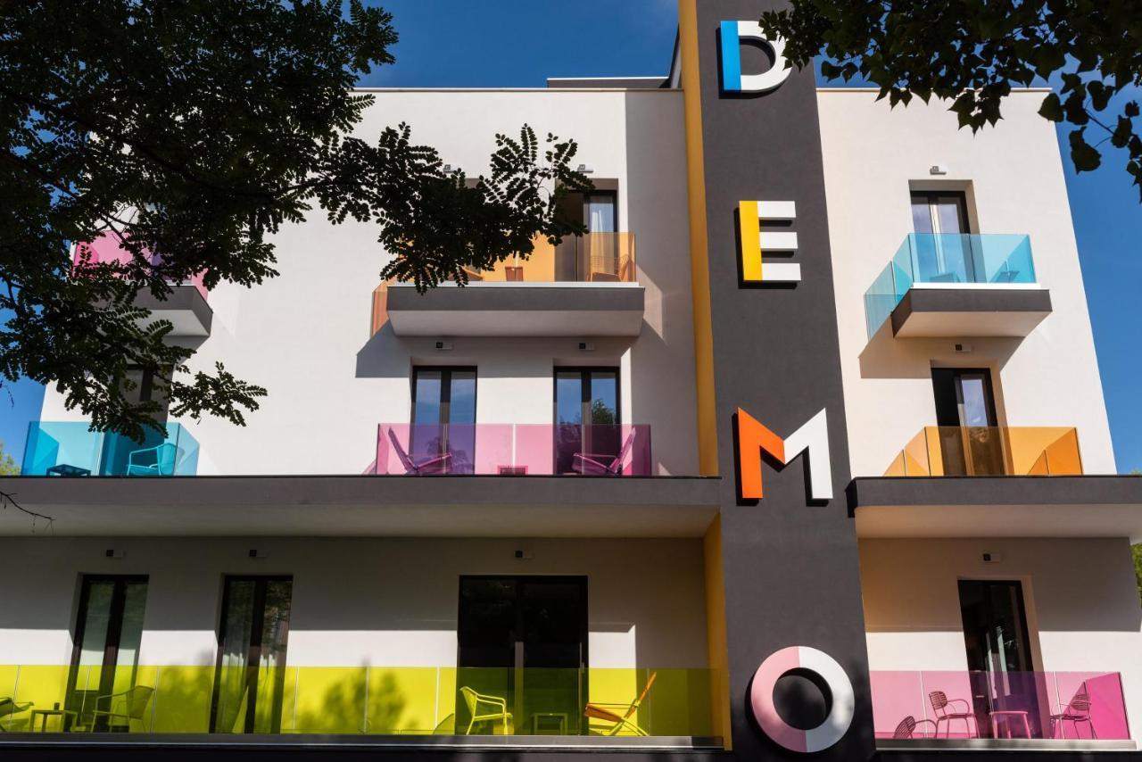 Demo Hotel Design Emotion Римини Экстерьер фото