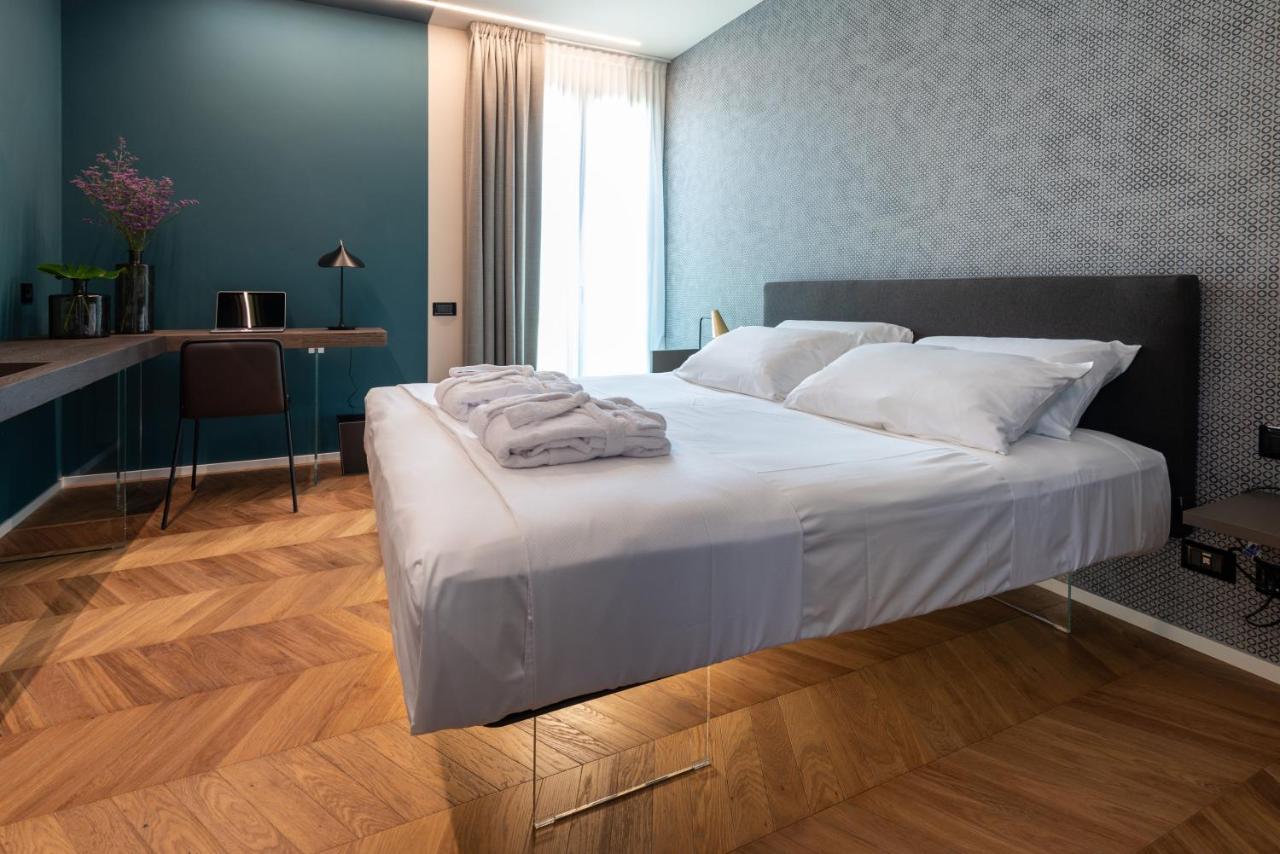 Demo Hotel Design Emotion Римини Экстерьер фото