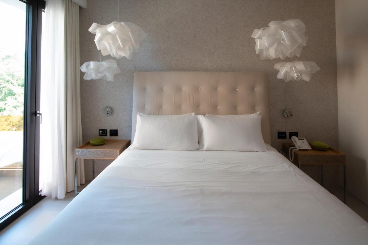 Demo Hotel Design Emotion Римини Экстерьер фото