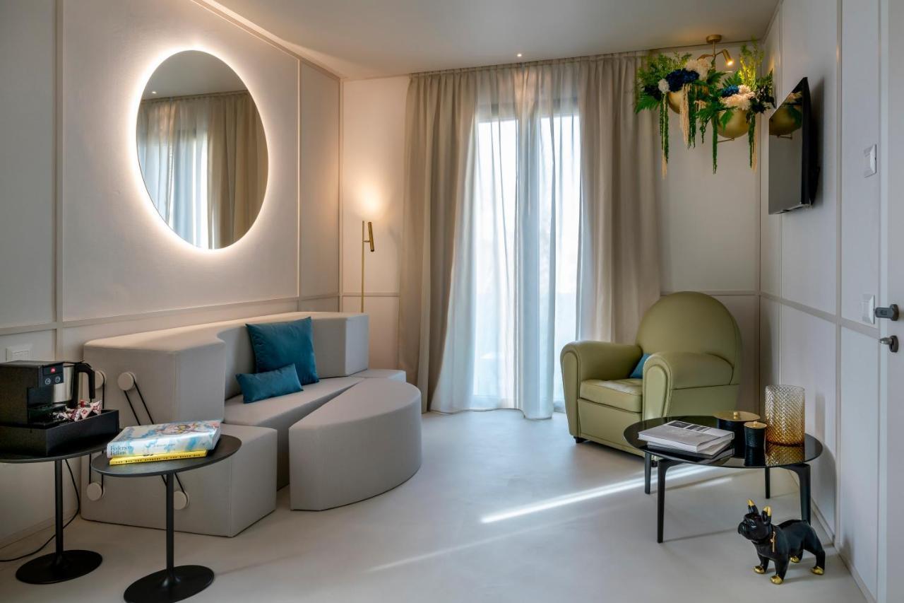Demo Hotel Design Emotion Римини Экстерьер фото