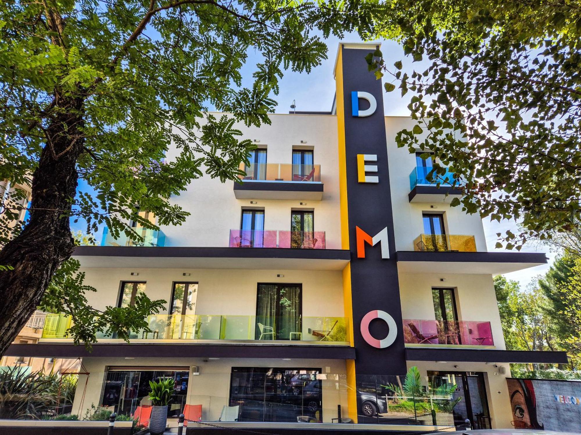 Demo Hotel Design Emotion Римини Экстерьер фото