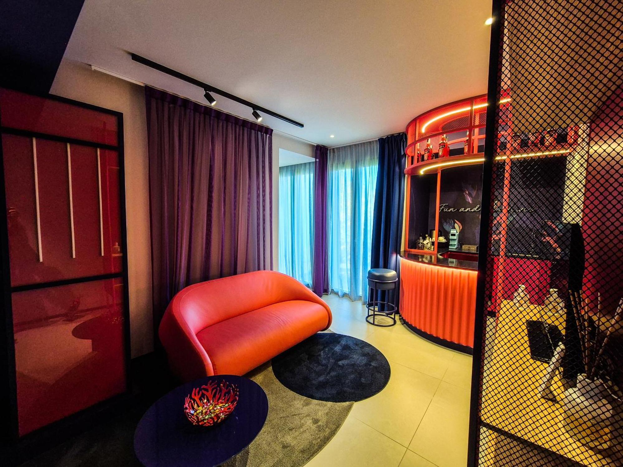 Demo Hotel Design Emotion Римини Экстерьер фото